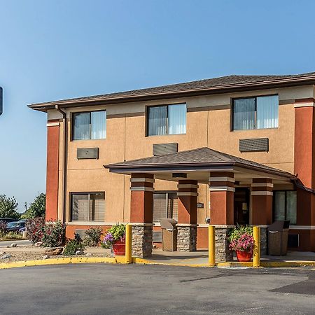 Quality Inn At Collins Road - Cedar Rapids Ngoại thất bức ảnh